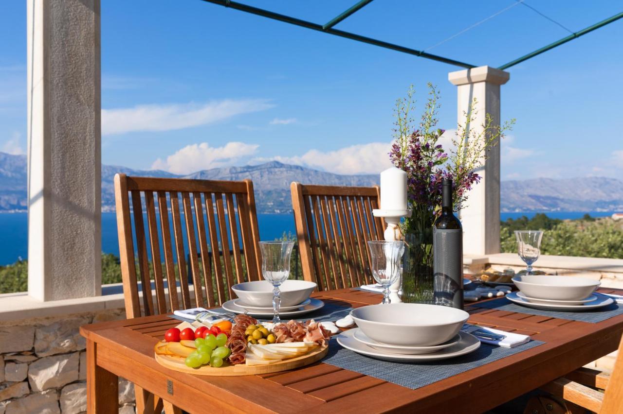 Marina Holiday Home Postira Exterior photo
